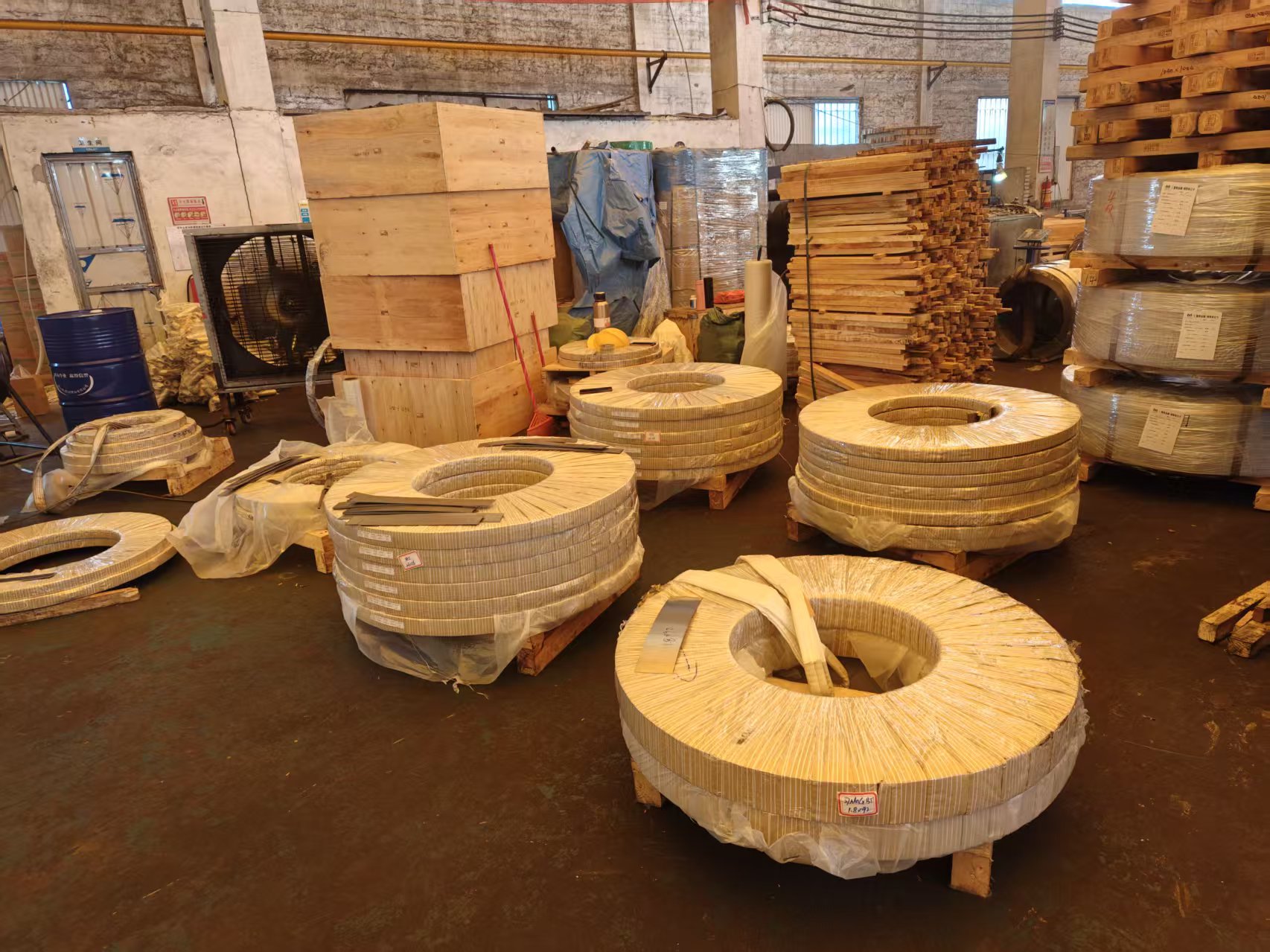 Steel coil packaging