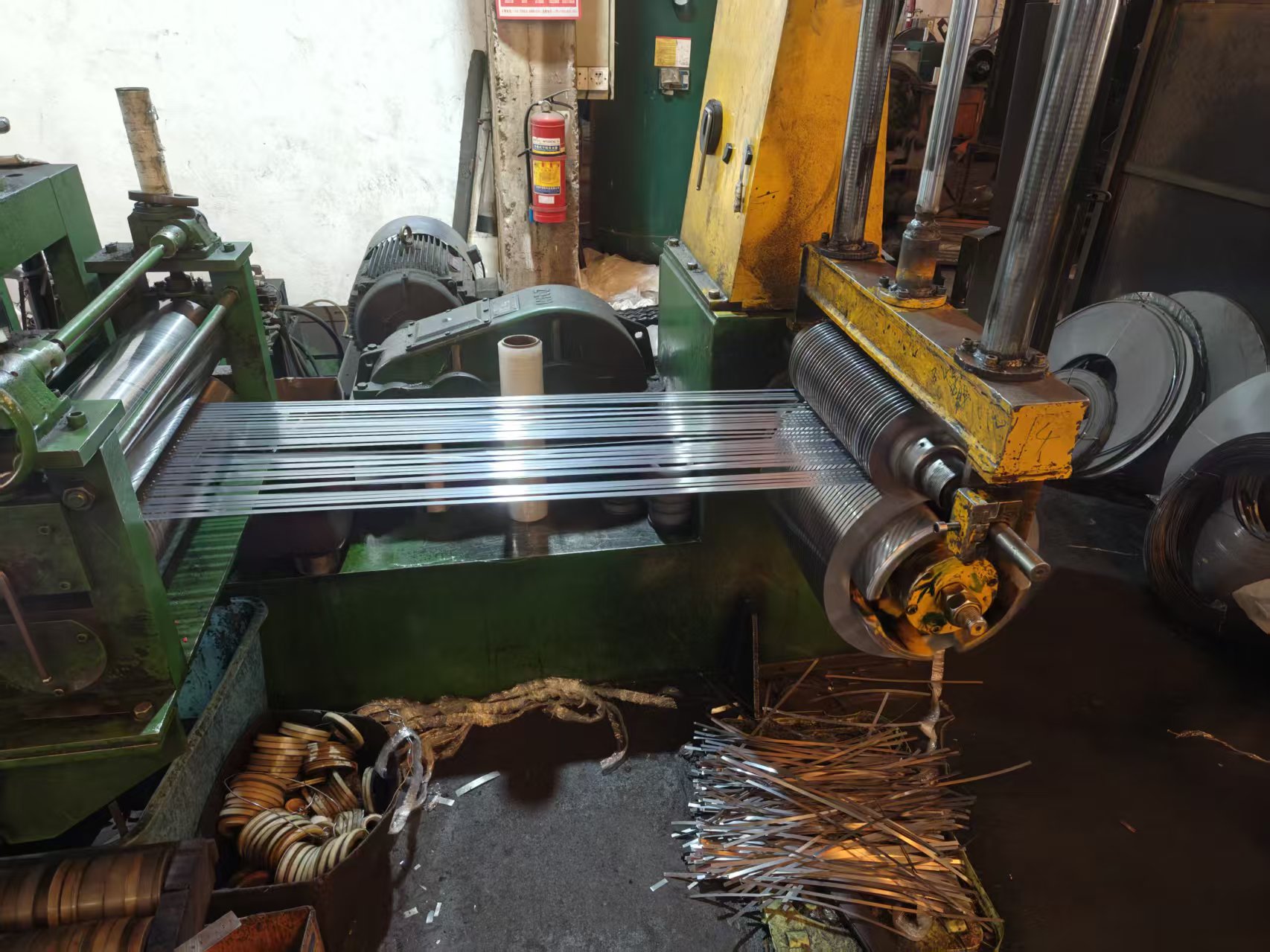 Steel slitting process